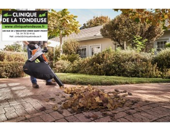 SHA 56 Souffleur aspirateur nu Stihl SA020111700 machine à batterie efficace pour nettoyer vos espaces extérieurs