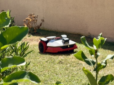 Quels sont les avantages et les inconvénients des robots tondeuses ?